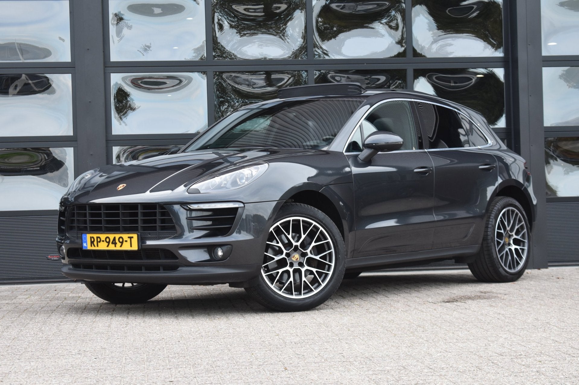 Porsche Macan 2.0 '18 Pano Leder Clima Navi Cruise Inruil mo, Auto's, Automaat, Gebruikt, 4 cilinders, Bedrijf