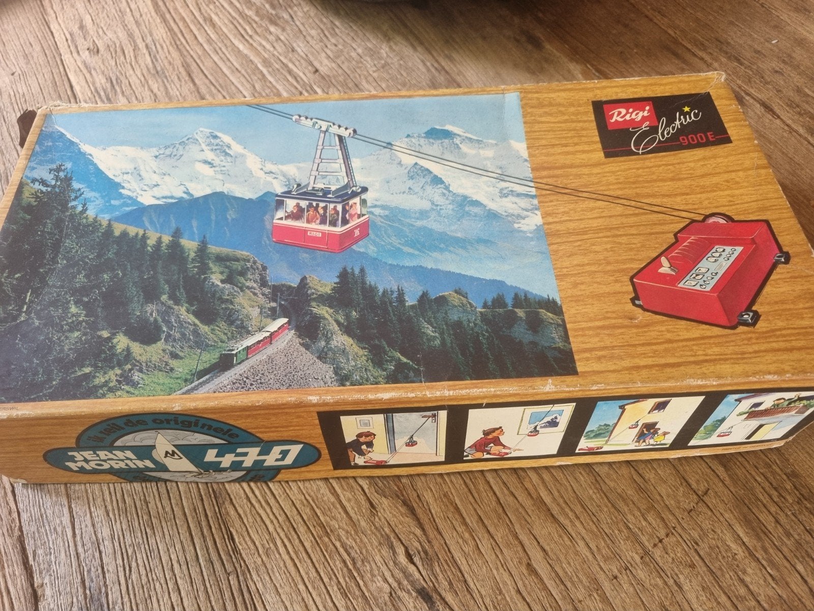 Antiek speelgoed Rigi kabelbaan., Ophalen