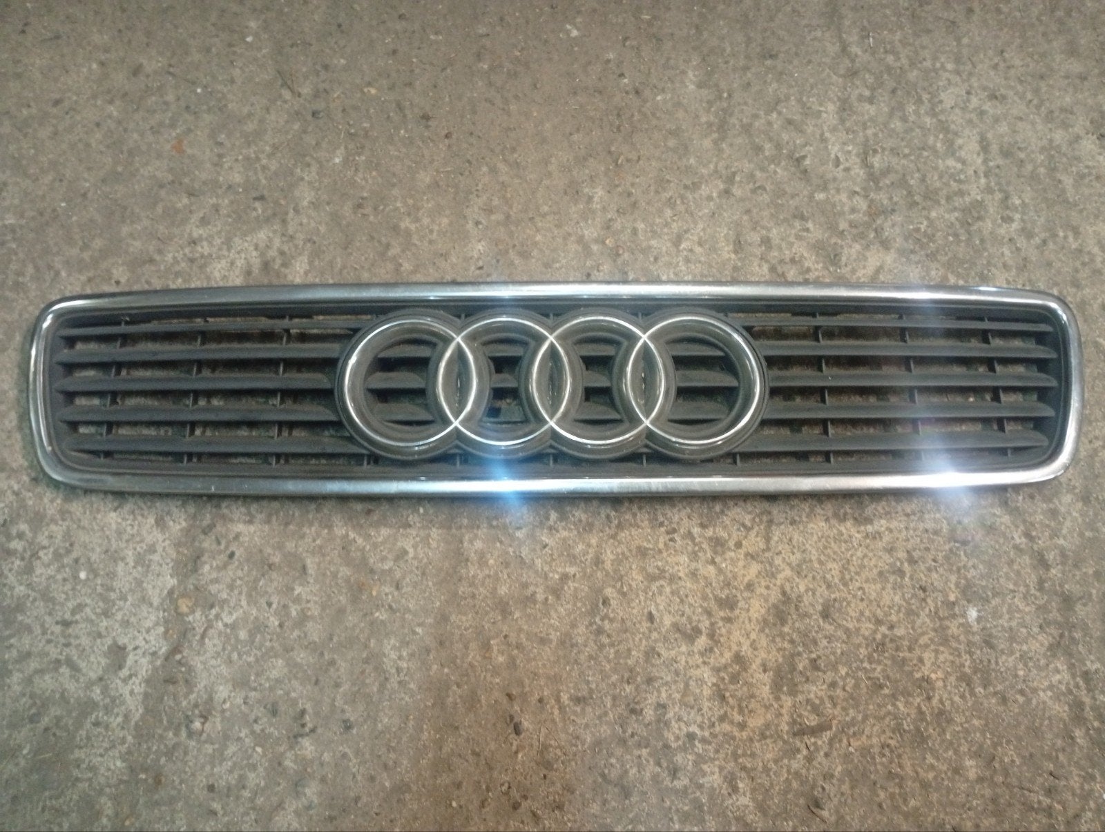 Gril van een Audi A4 B5, Auto-onderdelen, Ophalen of Verzenden, Gebruikt, Audi