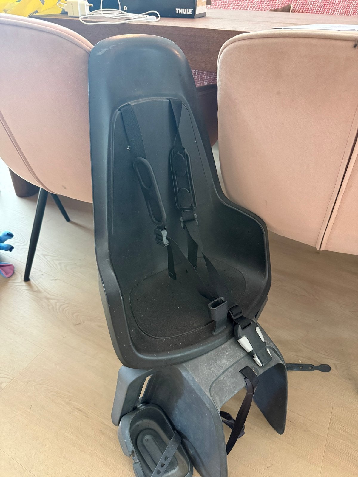 Bobike achter zitje, zwart, met 2 mounts voor bagagedrager, Fietsen en Brommers, Fietsaccessoires | Fietsstoeltjes, Ophalen of Verzenden
