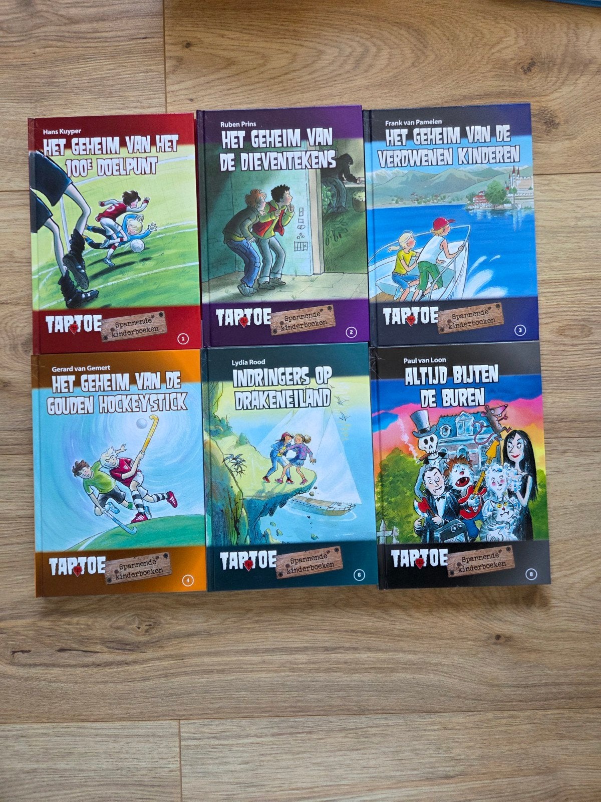 6 boeken Taptoe, Ophalen of Verzenden, Zo goed als nieuw, Fictie algemeen
