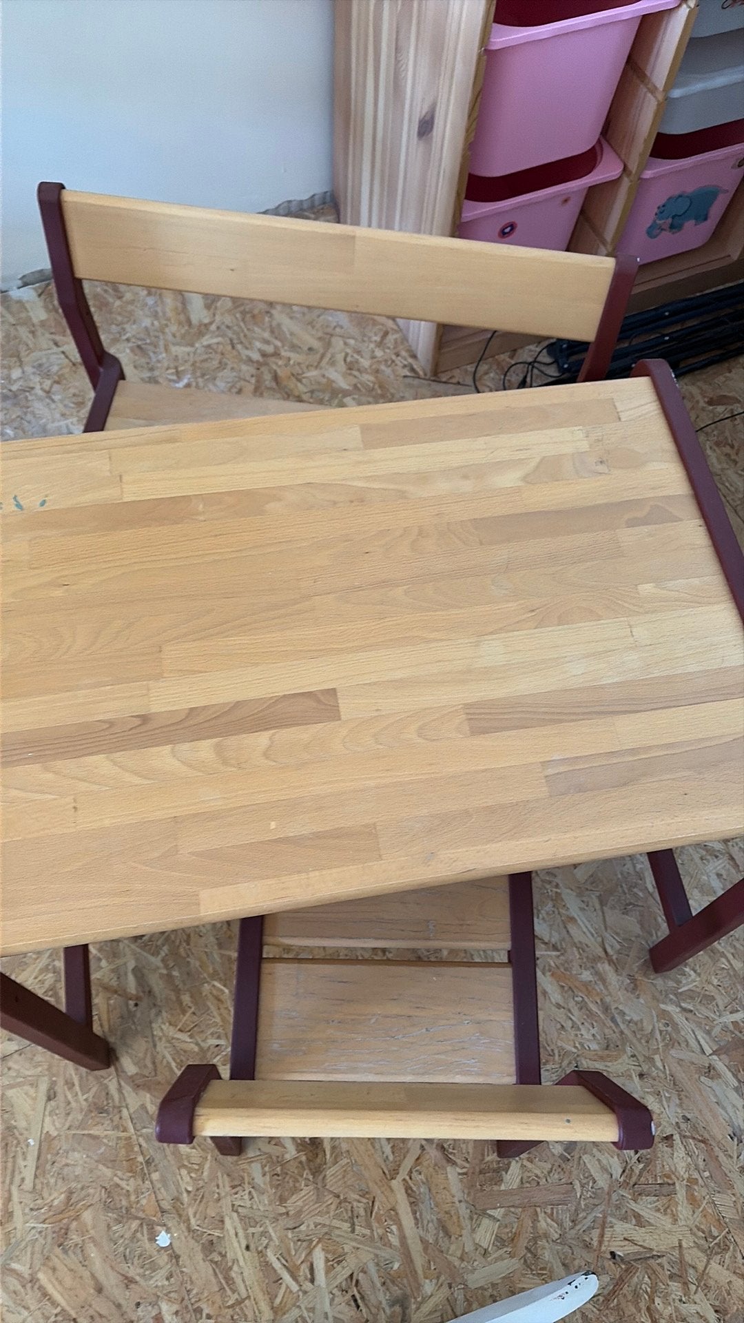 IKEA Kinderzitgroep: Tafel, Bankje en Stoel, Ophalen, Gebruikt, Tafel(s) en Stoel(en)