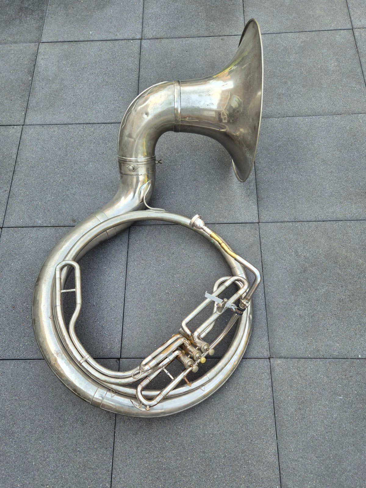 Bb Sousafoon, Ophalen, Gebruikt, Bes-tuba