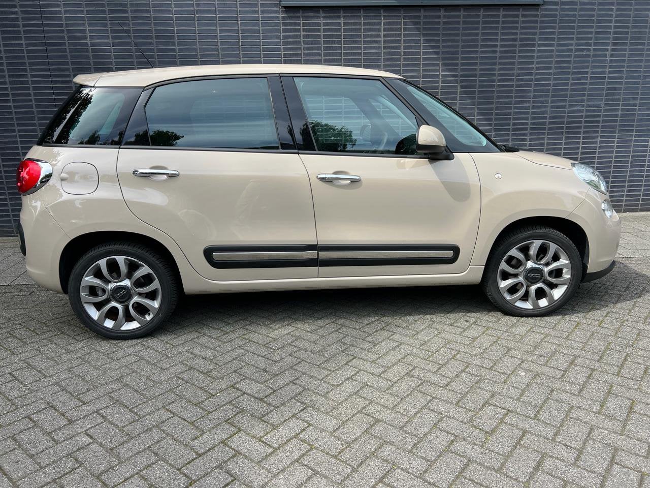 Fiat 500L beige | 93.662KM | 2013 | panorama dak| Nette Auto, Auto's, Beige, Origineel Nederlands, Handgeschakeld, Particulier