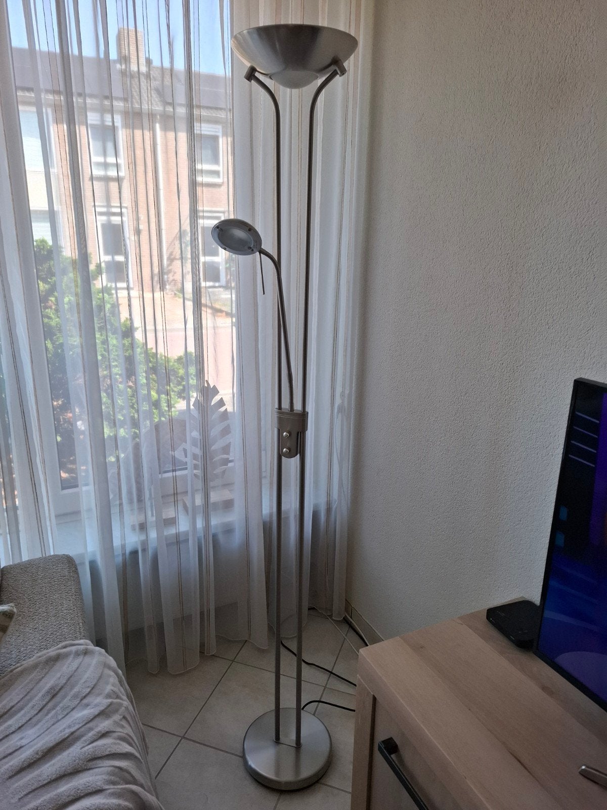 Moderne uplighter met leeslamp - geborsteld metaal, Ophalen, Gebruikt, E27 (groot), Metaal