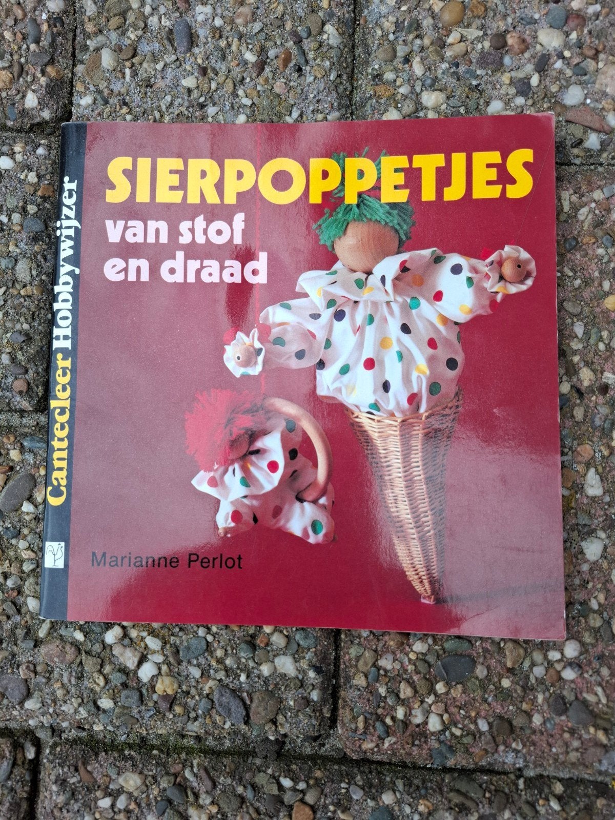 Sierpoppetjes van stof en draad - Hobbywijzer, Boeken, Gelezen, Poppen maken, Geschikt voor kinderen, Marianne Perlot