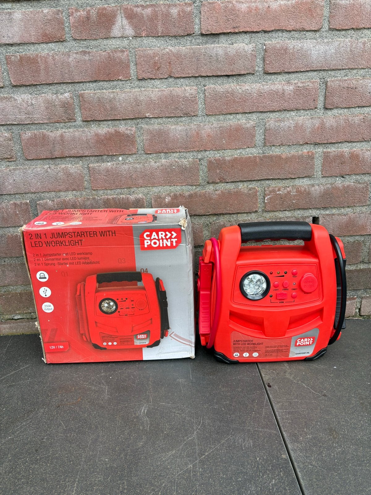 Carpoint 2-in-1 Jumpstarter met LED Werklamp, Auto diversen, Jumpstarters, Ophalen, Zo goed als nieuw