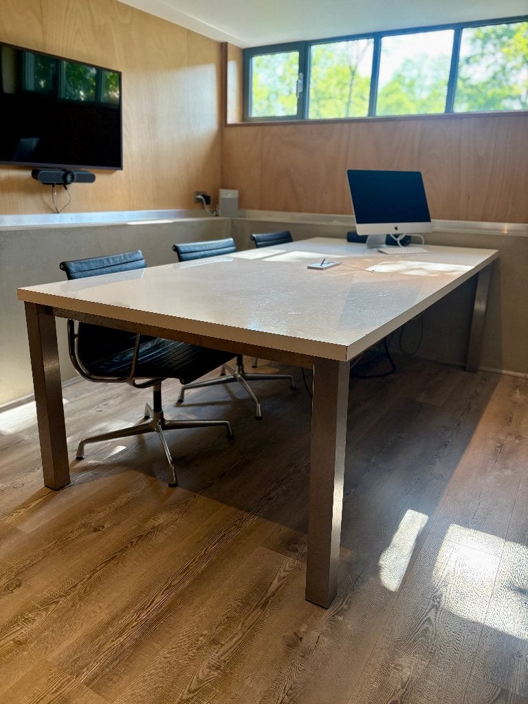 Grote design vergadertafel / bureau 240x120cm RVS onderstel, Huis en Inrichting, Bureaus, Ophalen, Overige typen, 120 cm, Zo goed als nieuw