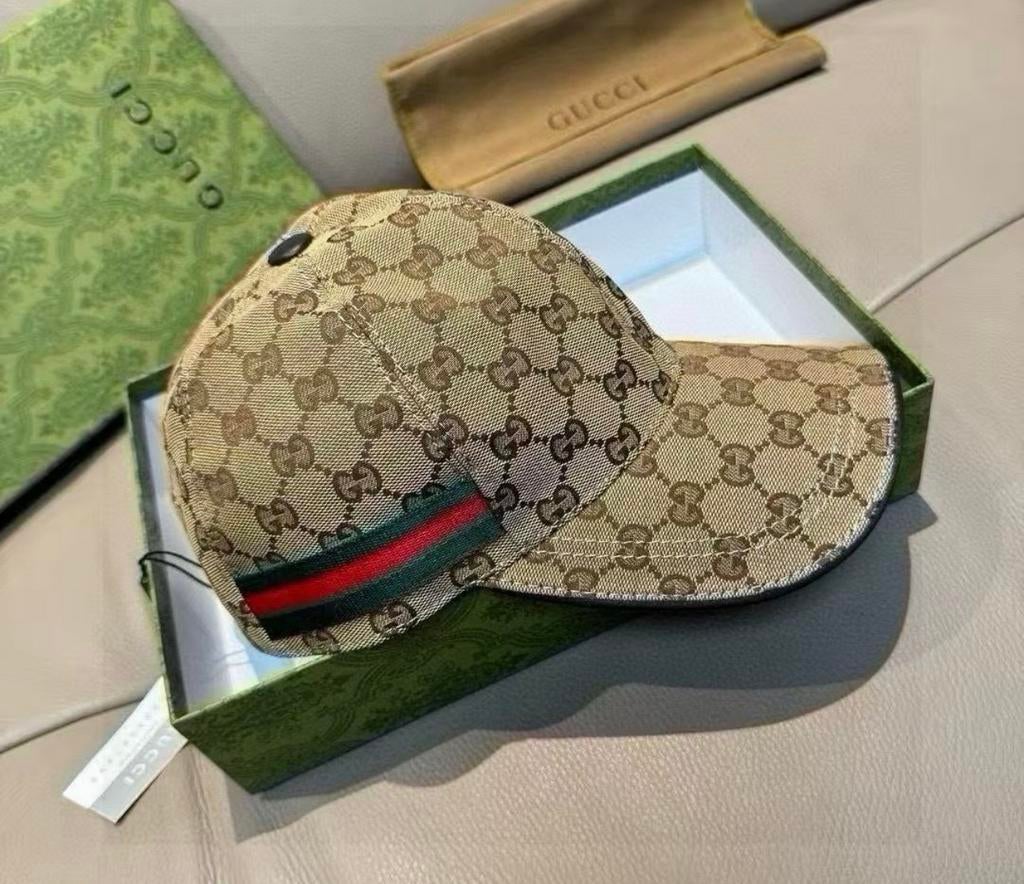 gucci pet met doos, Ophalen of Verzenden, Zo goed als nieuw