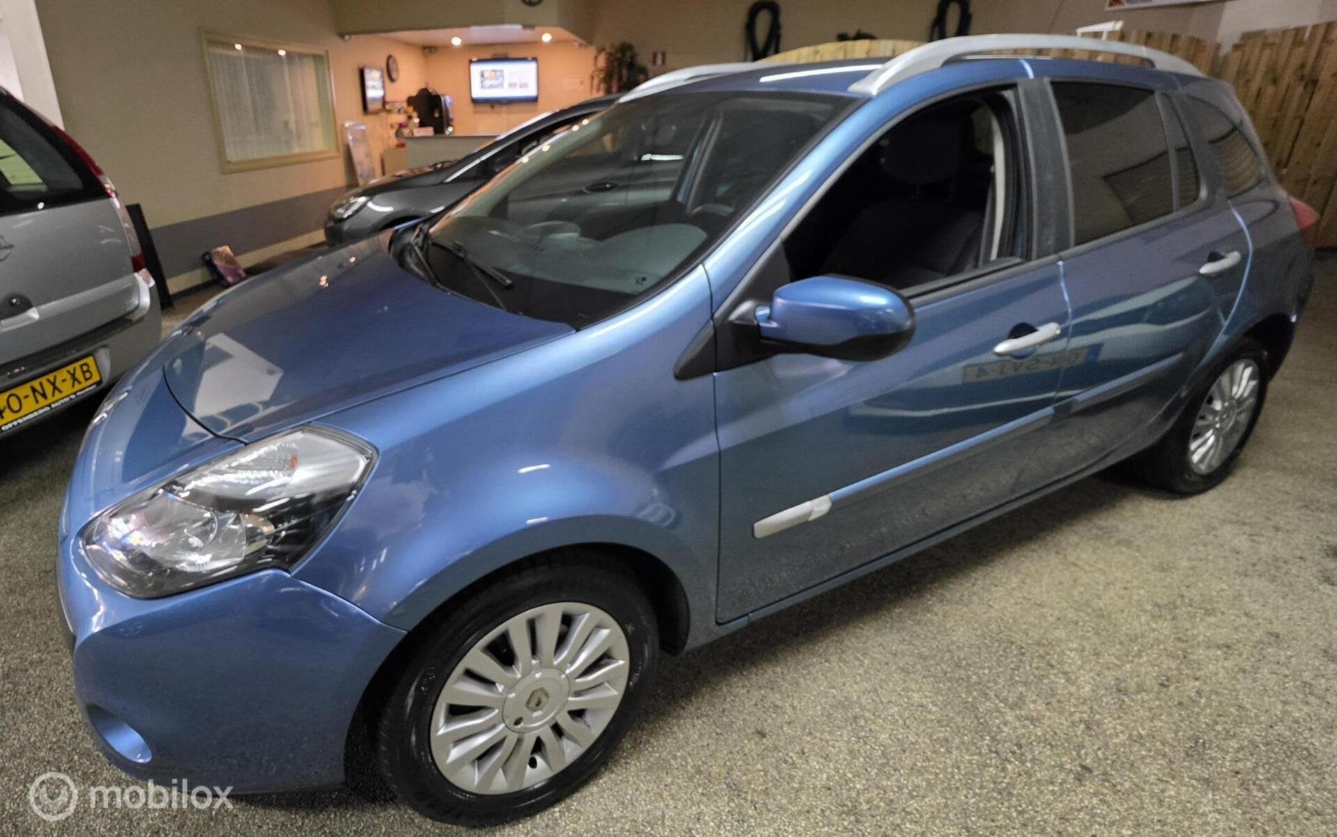 Renault Clio Estate 1.2 TCE Collection APK tot 04-2027, Auto's, Voorwielaandrijving, Euro 5, 535 kg, Gebruikt