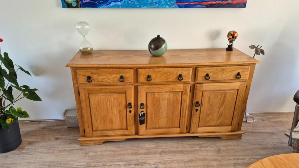 Massief eiken dressoir met opzetkast in twee delen, Huis en Inrichting, Kasten | Dressoirs, Ophalen, Gebruikt, Met deur(en), 150 tot 200 cm