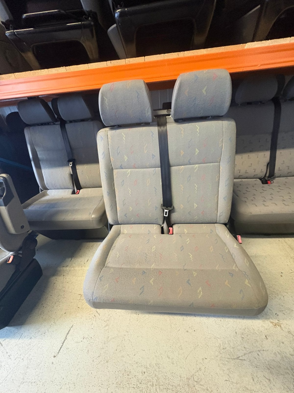 VW TRANSPORTER T5 T6 BIJRIJDERSBANK BANK INCA BEKLEDING, Auto-onderdelen, Ophalen, Volkswagen