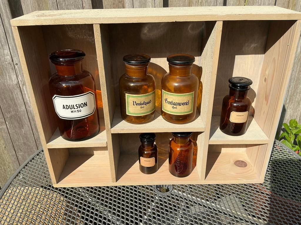 OUDE APOTHEKERS FLESSEN GROOT EN KLEIN LOTJE OUDE FLESSEN, Antiek en Kunst, Curiosa en Brocante, Ophalen of Verzenden