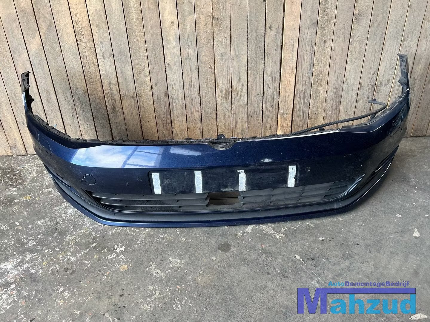 VW GOLF 7 Blauw voorbumper 2013-2019, Auto-onderdelen, Gebruikt, Volkswagen AG, Bumper, Berliner Ring 2
38440  Wolfsburg, DE