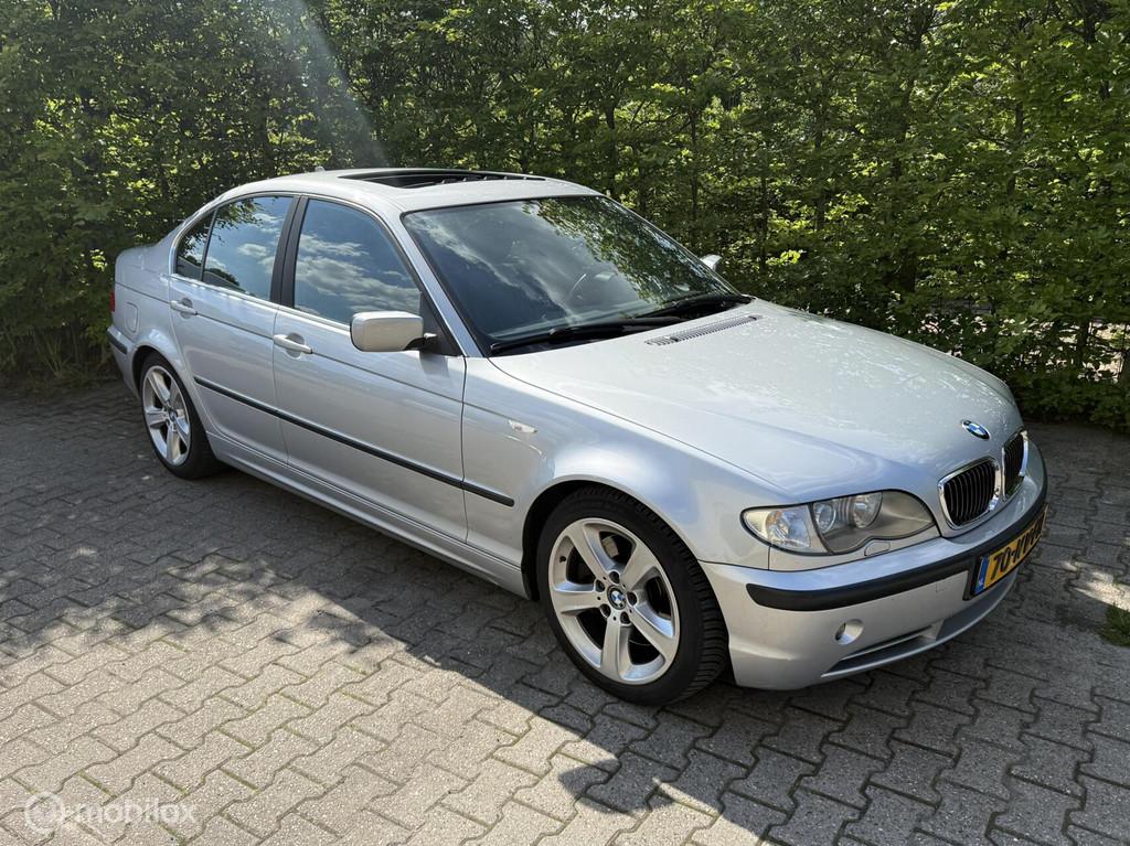 BMW 3-serie 330i Executive Origineel Nederlands! Dealer onde, Automaat, Zwart, Automatische klimaatregeling, Sedan