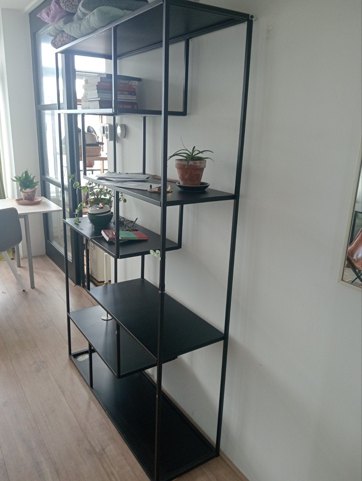 Zwart metalen frame kast - Ophalen in Hoograven, Ophalen, Met plank(en), Gebruikt, 200 cm of meer