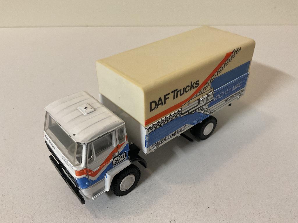 Lion Car DAF Dakar Mighty Mac, Hobby en Vrije tijd, Modelauto's | 1:50, Ophalen of Verzenden, Gebruikt, Bus of Vrachtwagen, Overige merken
