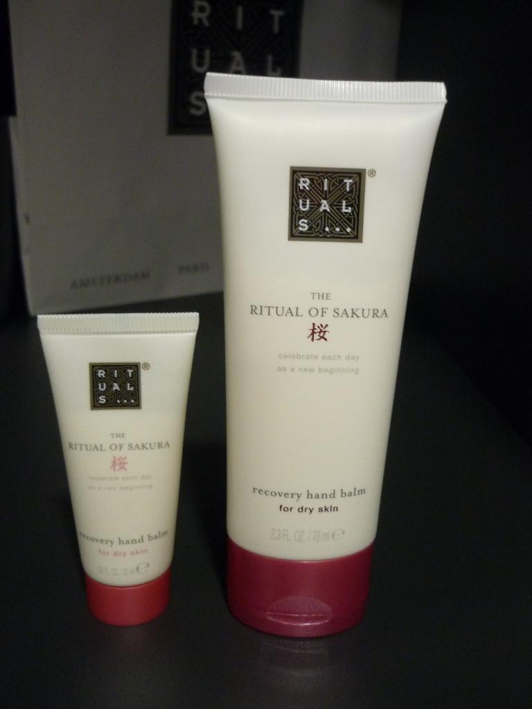 Rituals Sakura hand setje, hand balm, handcreme, Sieraden, Tassen en Uiterlijk, Uiterlijk | Lichaamsverzorging, Ophalen of Verzenden