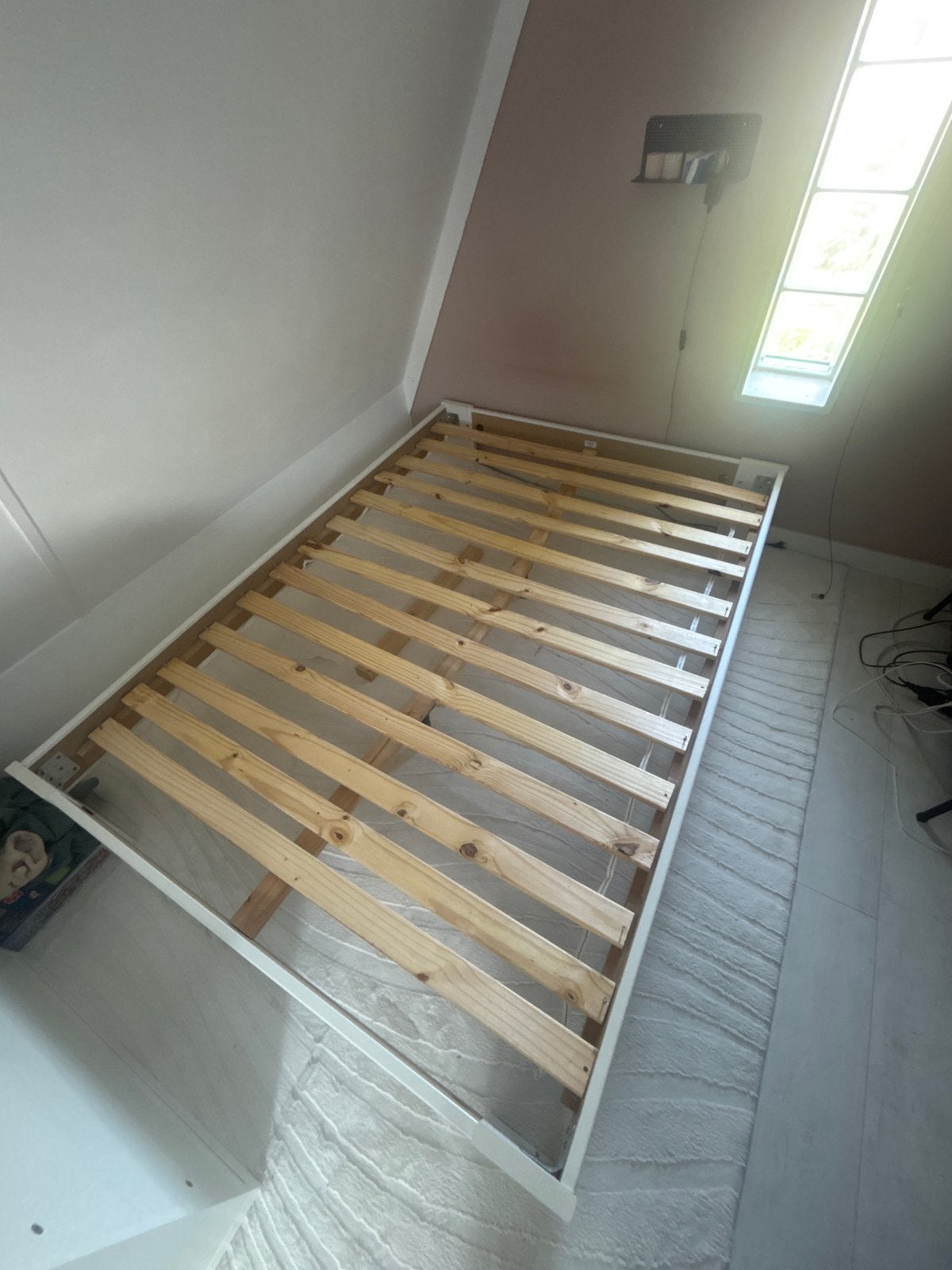 Leenbakker bedframe met lattenbodem (middenbalk defect), Ophalen, Gebruikt, Wit, Tweepersoons