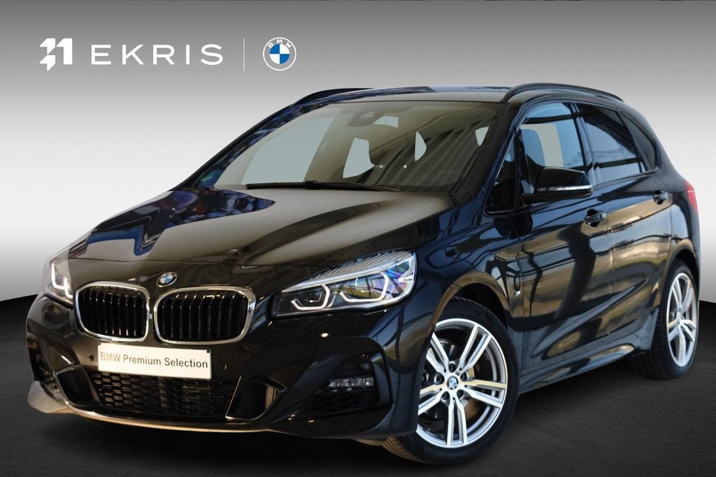 BMW 2 Serie Active Tourer 218i M Sportpakket | Trekhaak | Ac, 730 kg, Gebruikt, Zwart, 3 cilinders