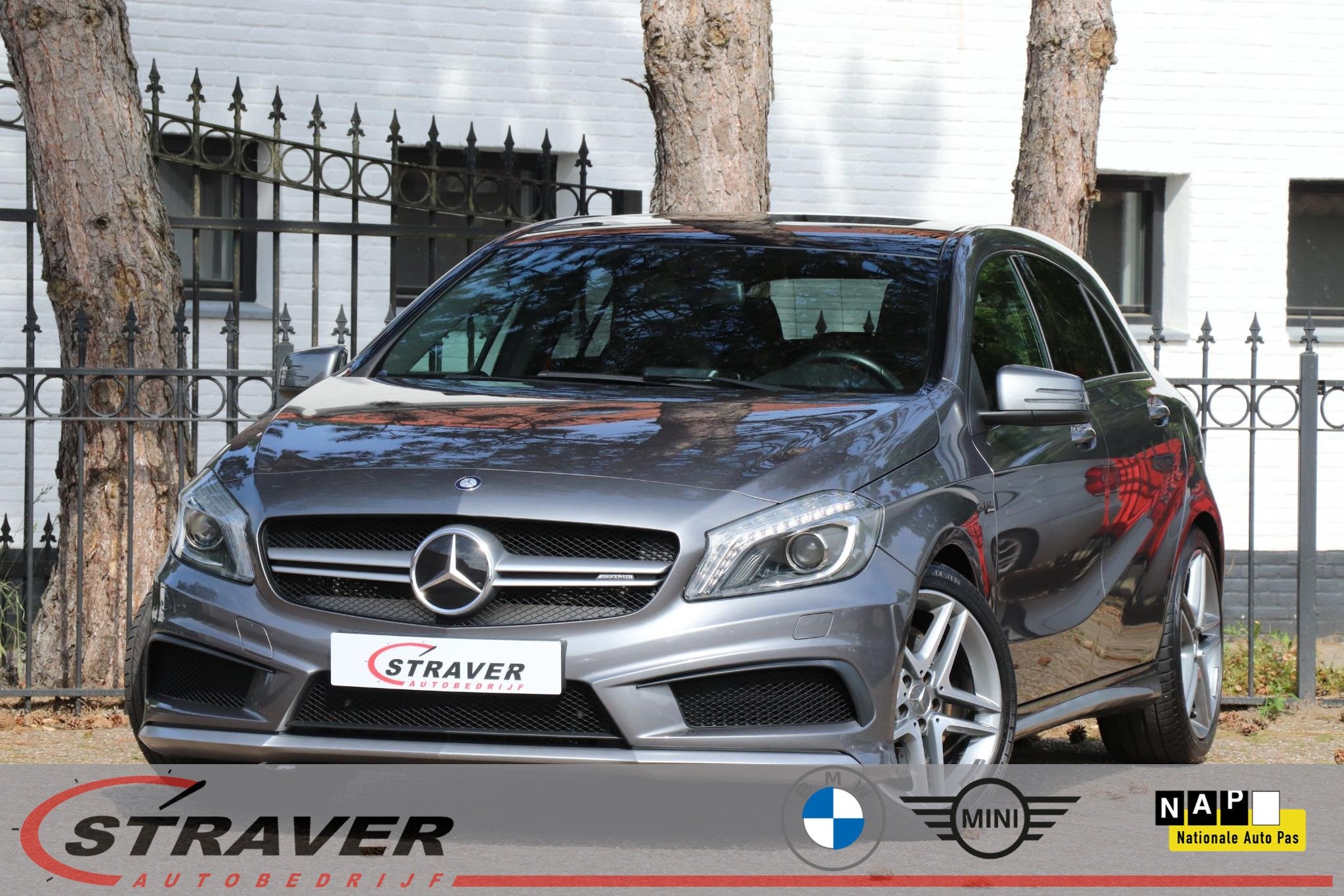 Mercedes-Benz A-klasse AMG 45 4MATIC |Panoramadak, Auto's, 12 maanden, Gebruikt, 4 cilinders, 360 pk