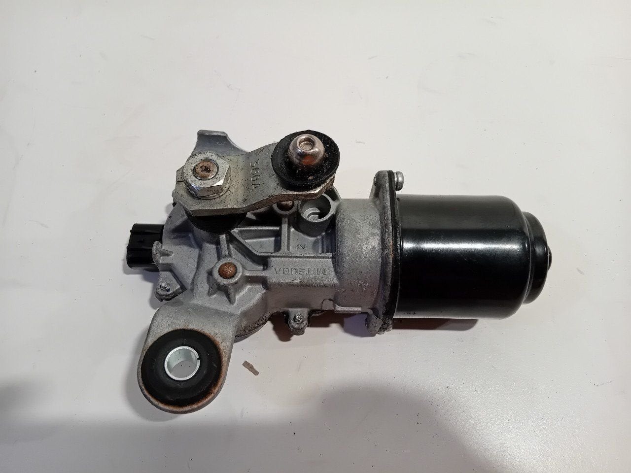 Ruitenwissermotor voor Mitsubishi Space Star, Onderdelen@venauto.nl, Van der Ven Autorecycling B.V., Gebruikt, Ettenseweg 76, 4706 PB Roosendaal, The Netherlands