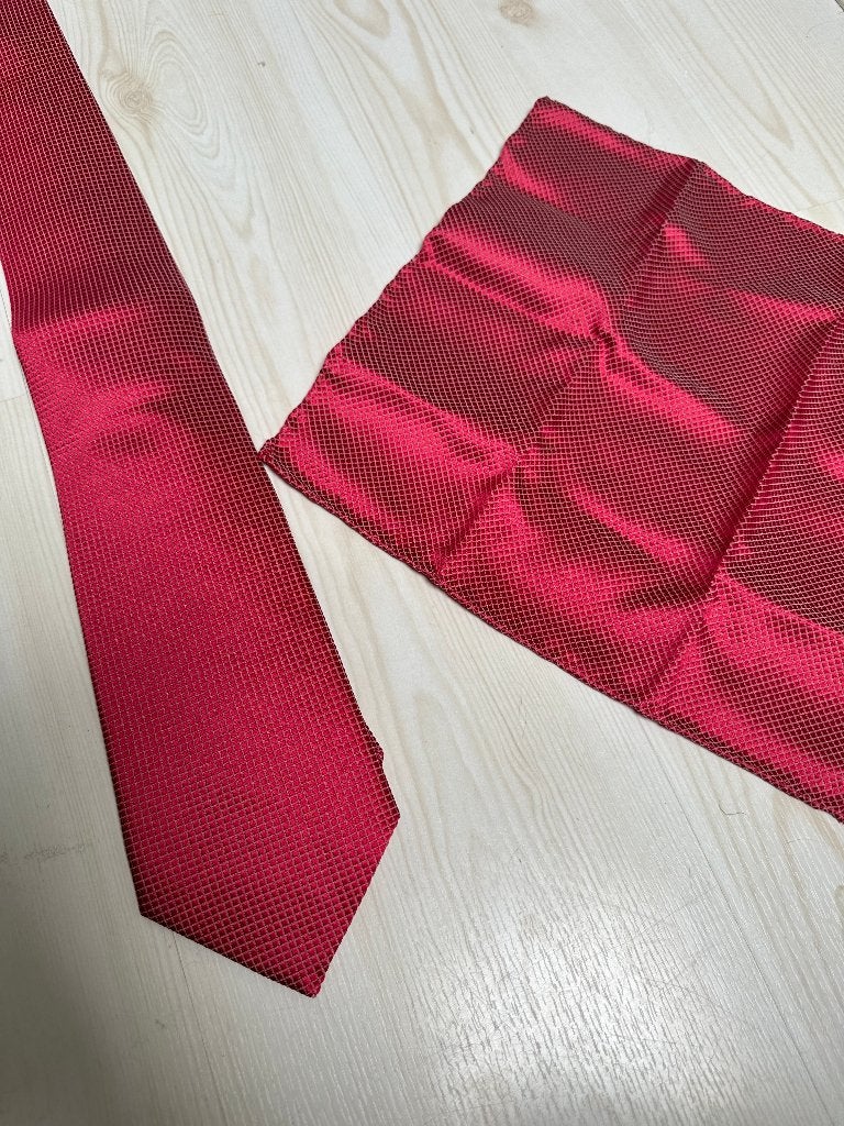 Rode stropdas en pochet van zijde set van 2, Ophalen of Verzenden, Nieuw, Rood, Effen