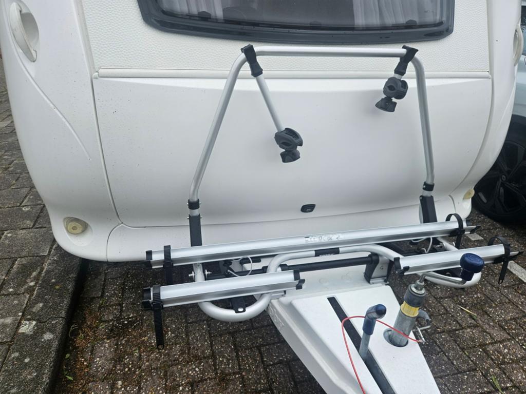 Fietsendrager thule caravan, Ophalen, Zo goed als nieuw