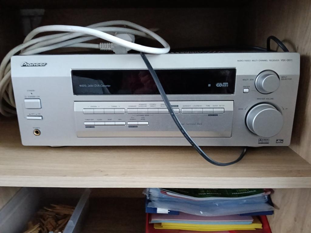 Pioneer VSX-D511 AV-receiver - Zilverkleurig, Audio, Tv en Foto, Versterkers en Receivers, Ophalen