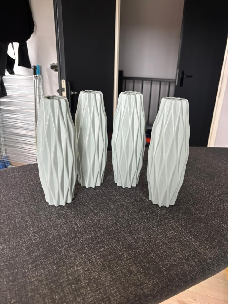 Vaas groen (4 stuks), Kunststof, Ophalen of Verzenden, Zo goed als nieuw, Minder dan 50 cm