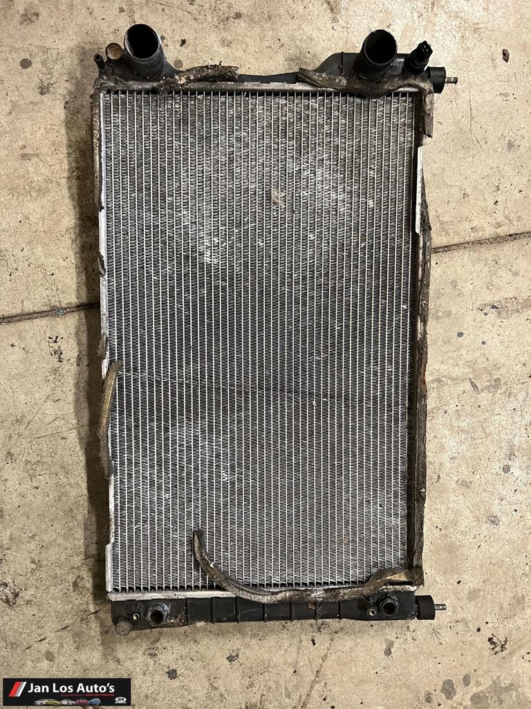 Audi V8 C3 typ44  4,2 radiateur, Gebruikt, -, -, -