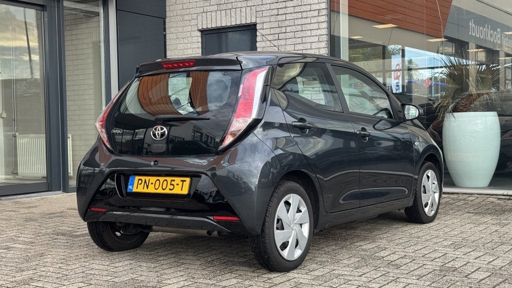 Toyota Aygo 1.0 VVT-i x-play | Airconditioning | Camera, Auto's, Stof, Gebruikt, 4 stoelen, Origineel Nederlands