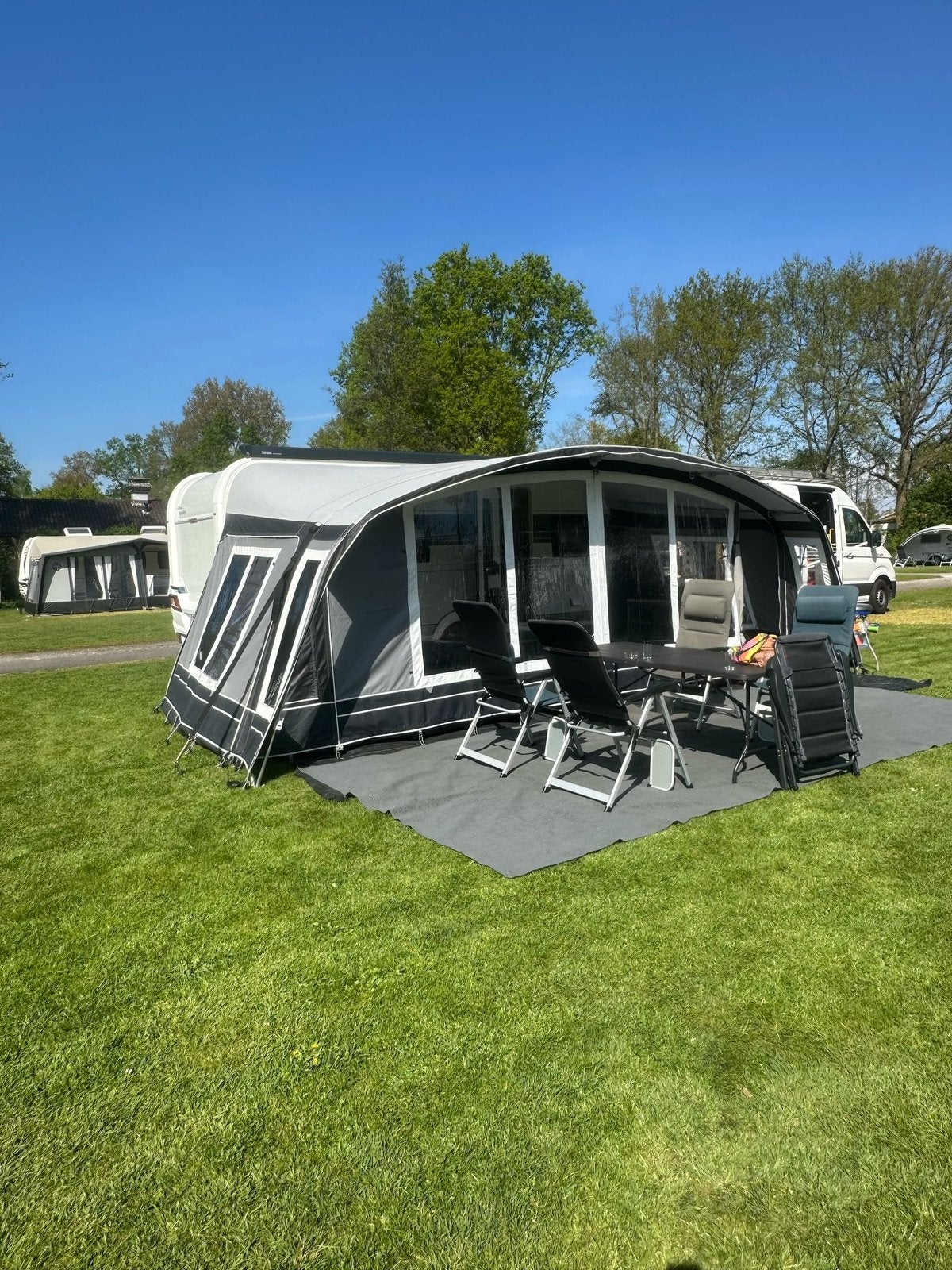 Hobby 540 wfu zeer compleet inclusief stalling, Rondzit, Frans bed, Particulier, 6 tot 7 meter