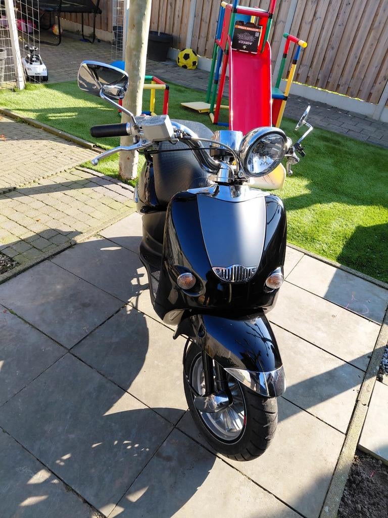 Aprilia Mojito Custom 2009  Goed onderhouden scooter, Ophalen, Gebruikt, Maximaal 45 km/u, Mojito of Habana