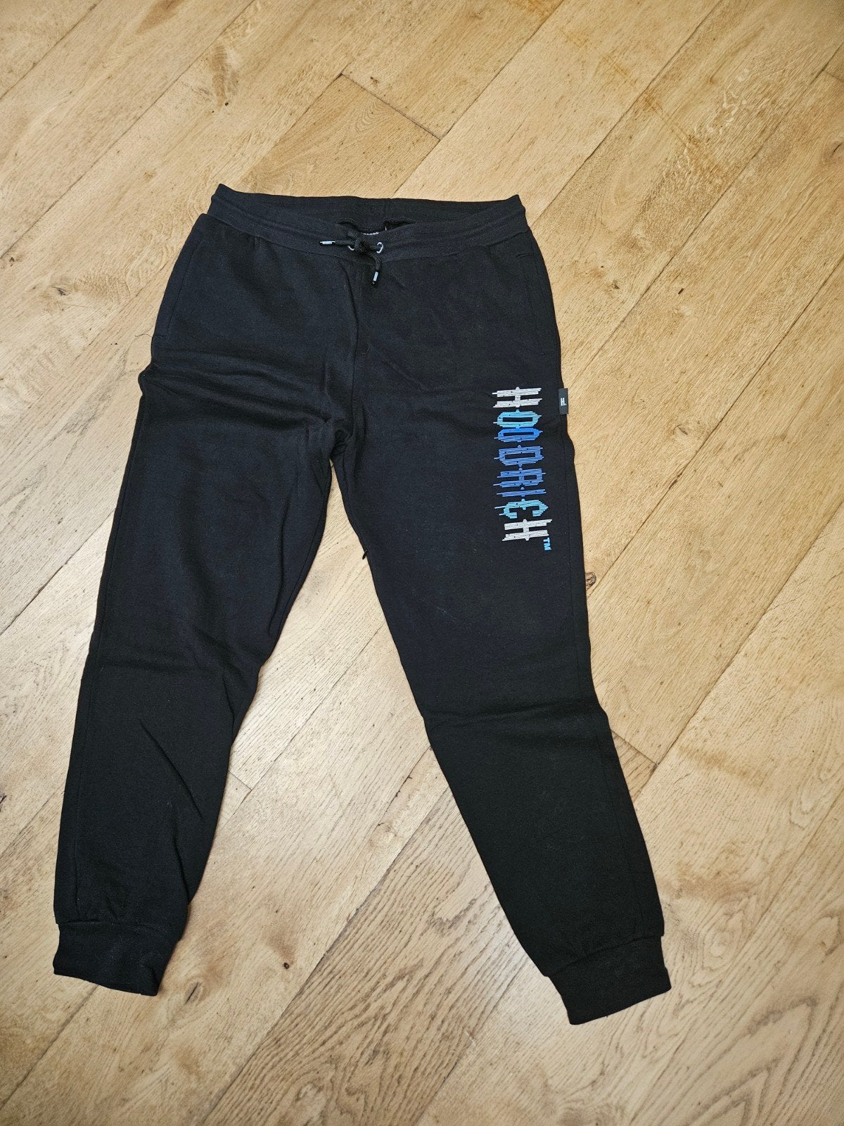 Hoodrich Joggingbroek Zwart met Blauw Logo, Zwart, Hoodrich, Overige maten, Ophalen of Verzenden