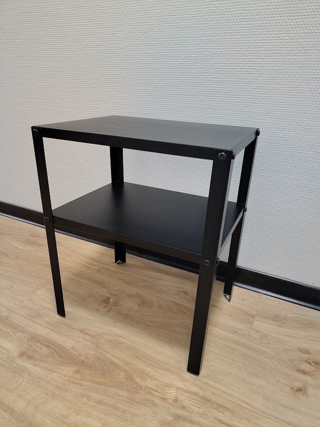 IKEA KNARREVIK Nachtkastje Zwart Metaal - Demontabel, Ophalen, Minder dan 45 cm, Metaal of Aluminium, Zo goed als nieuw
