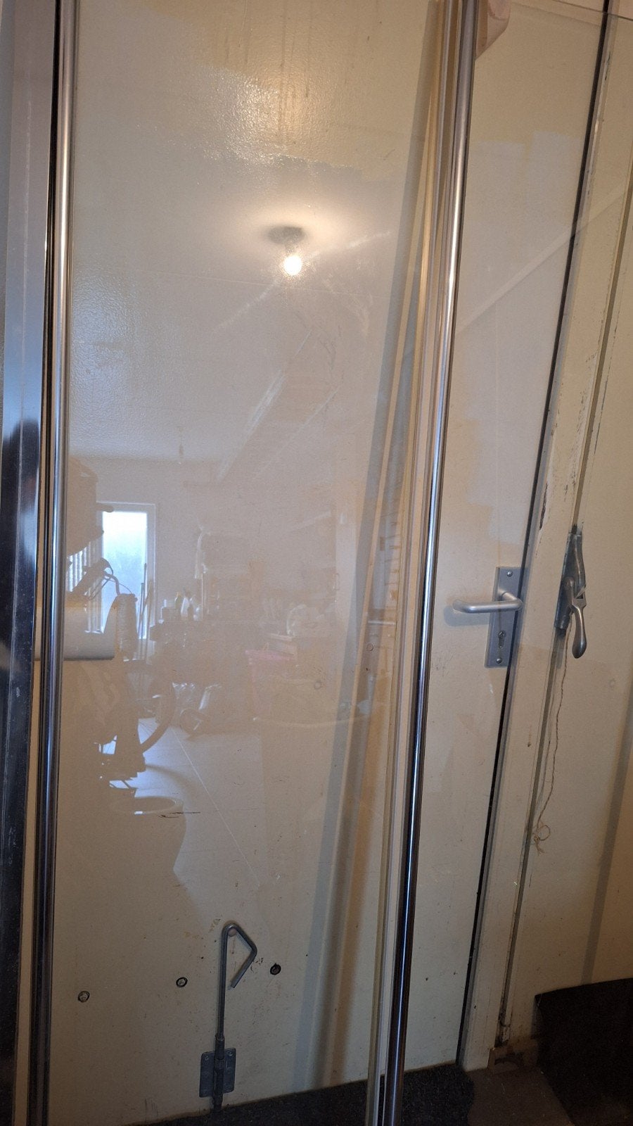 Twee douchedeuren per deur 55- 60 cm breed, Ophalen, Gebruikt