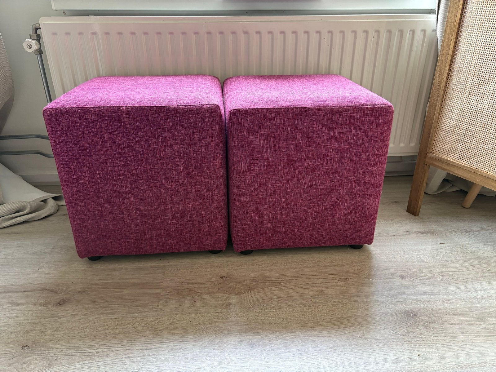Set van 2 roze poefjes - Gebruikt, Ophalen, Minder dan 50 cm, Gebruikt, Vierkant