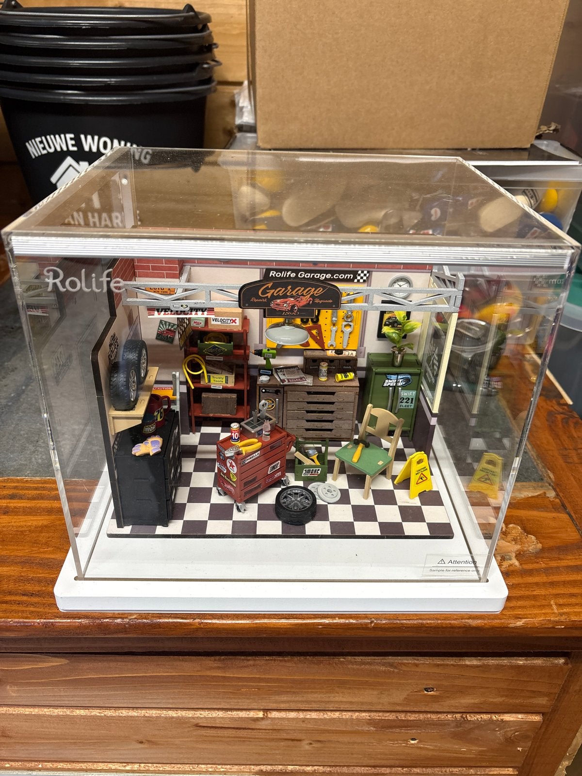 Rolife garage in vitrine, Ophalen, Zo goed als nieuw, Groter dan 1:32