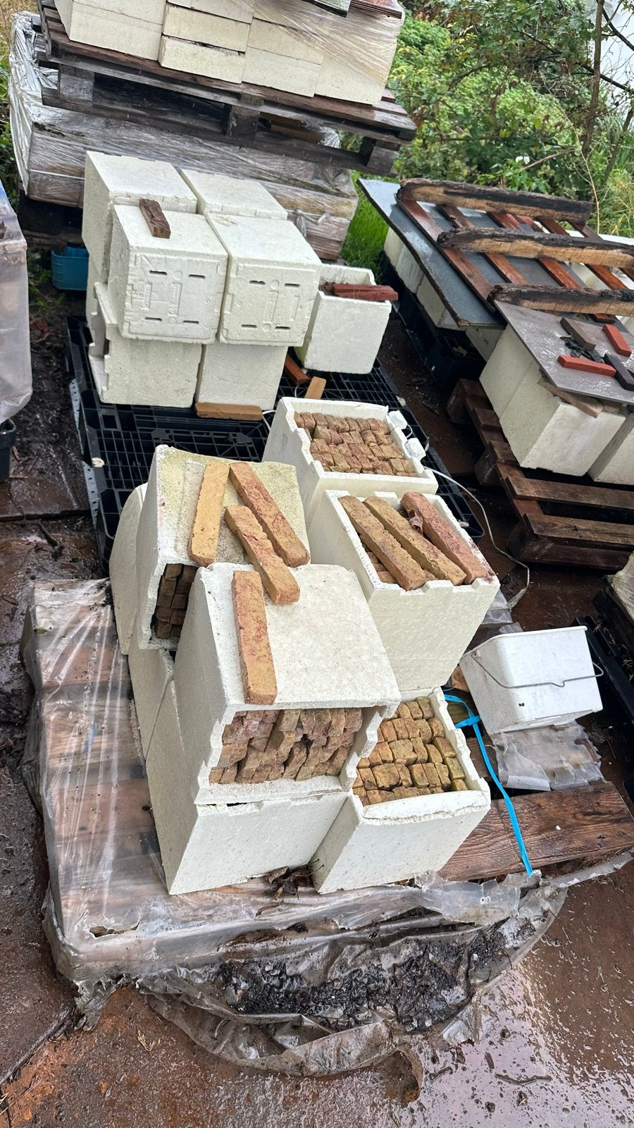 Uitverkoop Restpartijen Steenstrips Waalformaat / Dikformaat, Doe-het-zelf en Verbouw, Ophalen of Verzenden, Gebruikt