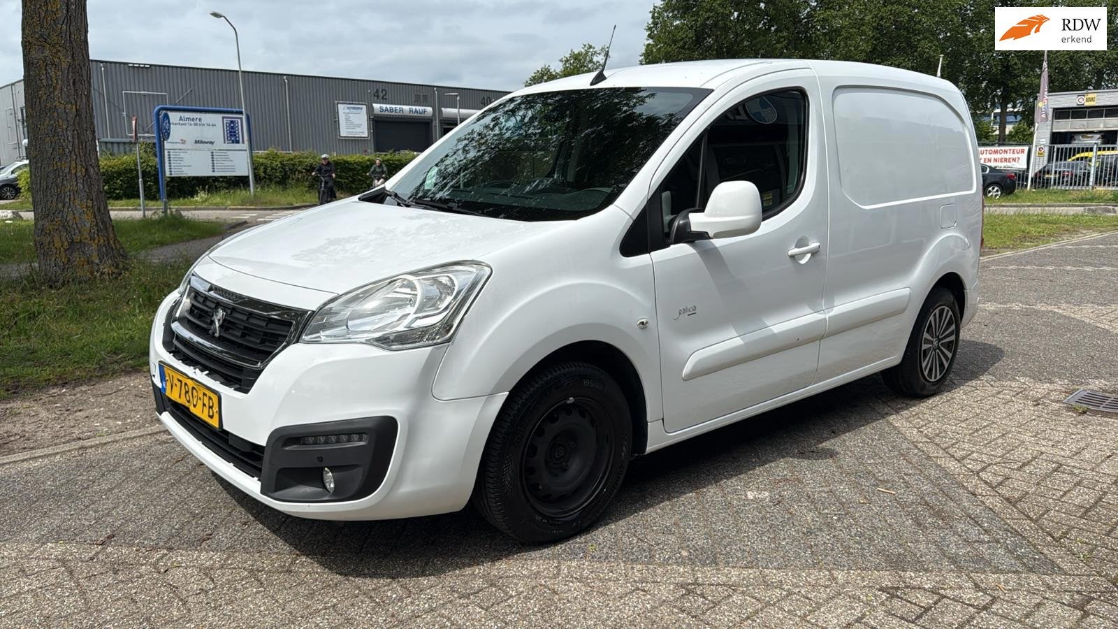Peugeot Partner 120 1.6 MARGE BlueHDi 100 L1 Première S&S A, Start-stop-systeem, Gebruikt, Euro 6, 4 cilinders