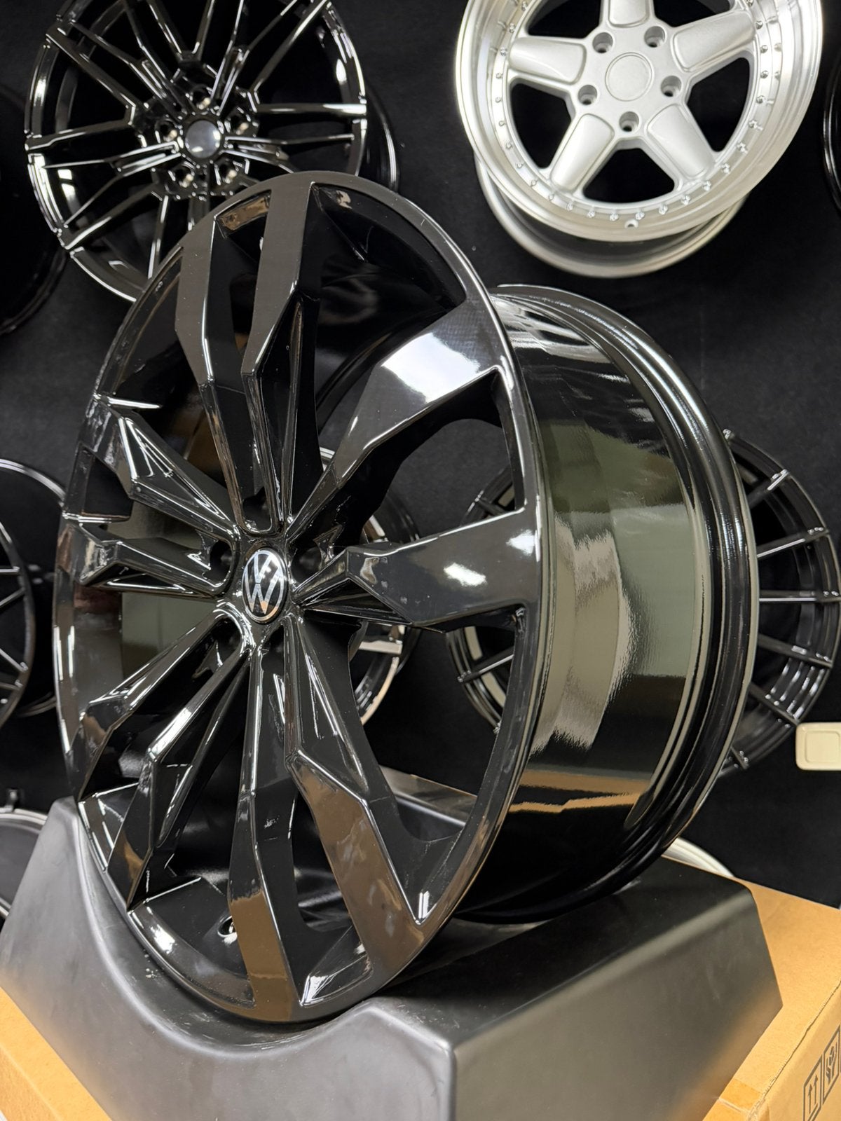 20 inch velgen voor Volkswagen Suzuka look R-LINE Tiguan T-r, Auto-onderdelen, Velg(en), Nieuw, Ophalen of Verzenden, Personenwagen