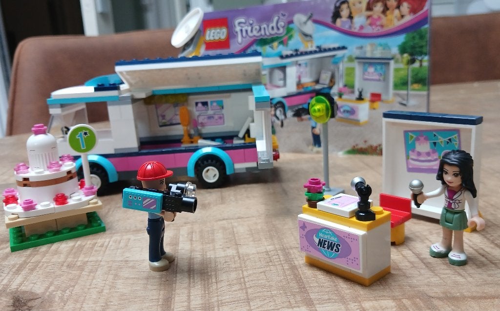 Lego Friends heartlake satteliet wagen, Lego, Friends, Ophalen of Verzenden, Zo goed als nieuw