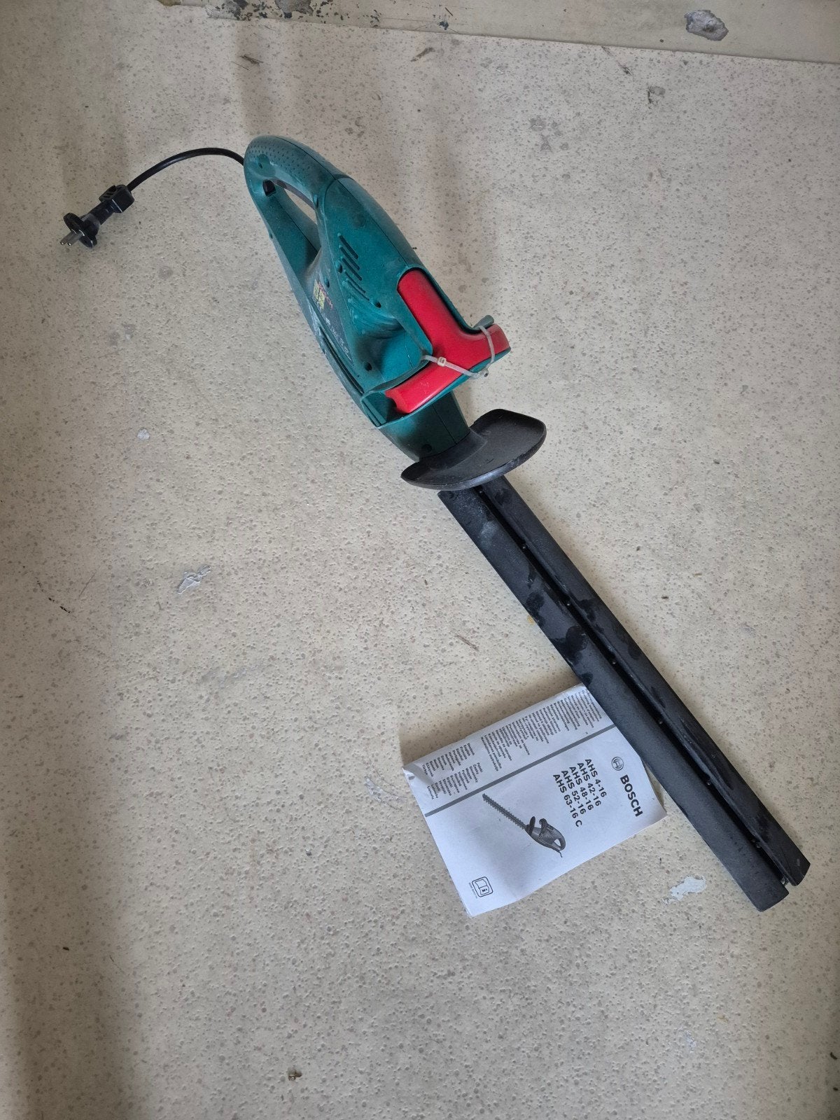Bosch AHS 42-16 elektrische heggenschaar met harsoplosser, Ophalen, Gebruikt, Elektrisch, Bosch