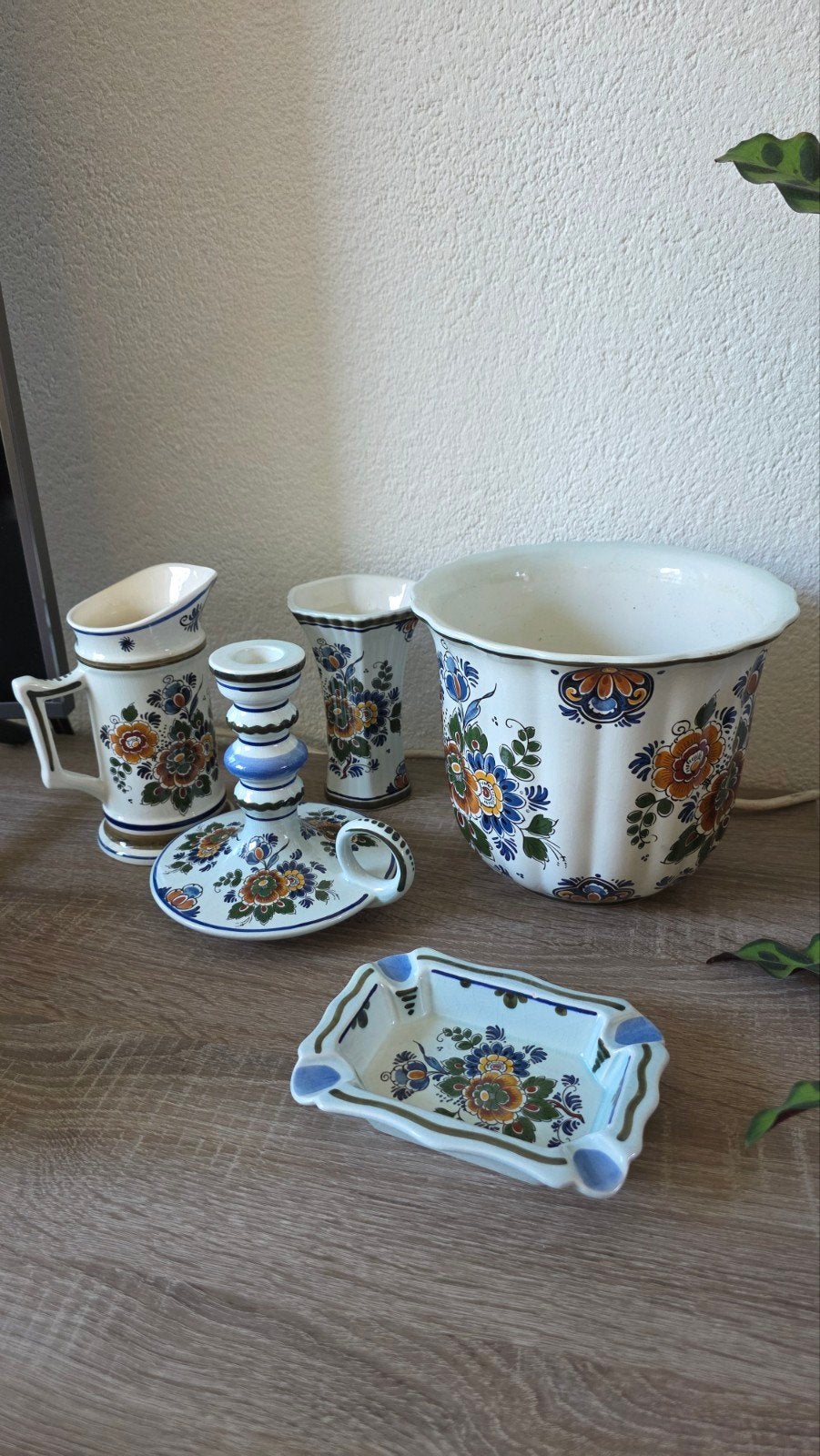 Mooi Delfts Polychroom servies - set of los, Ophalen