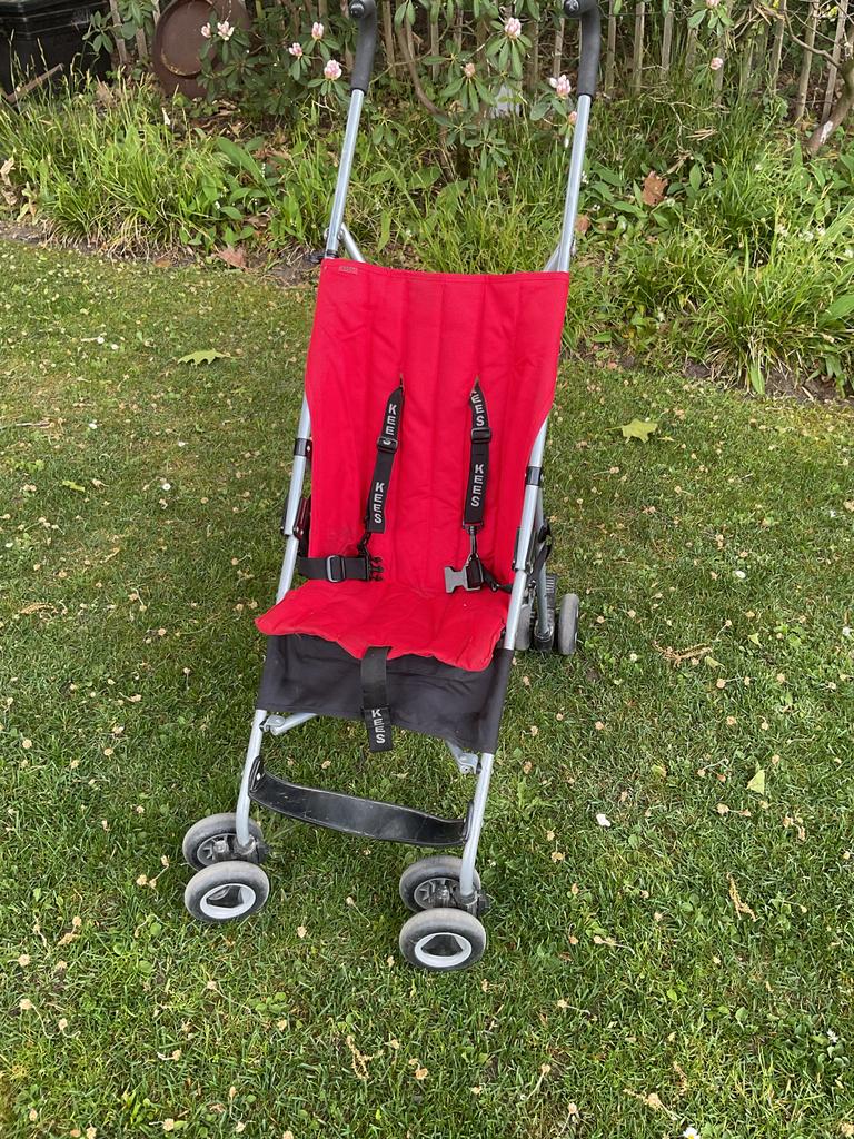 Kees buggy rood - Handige en compacte kinderwagen, Kinderen en Baby's, Buggy's, Ophalen, Gebruikt, Overige merken