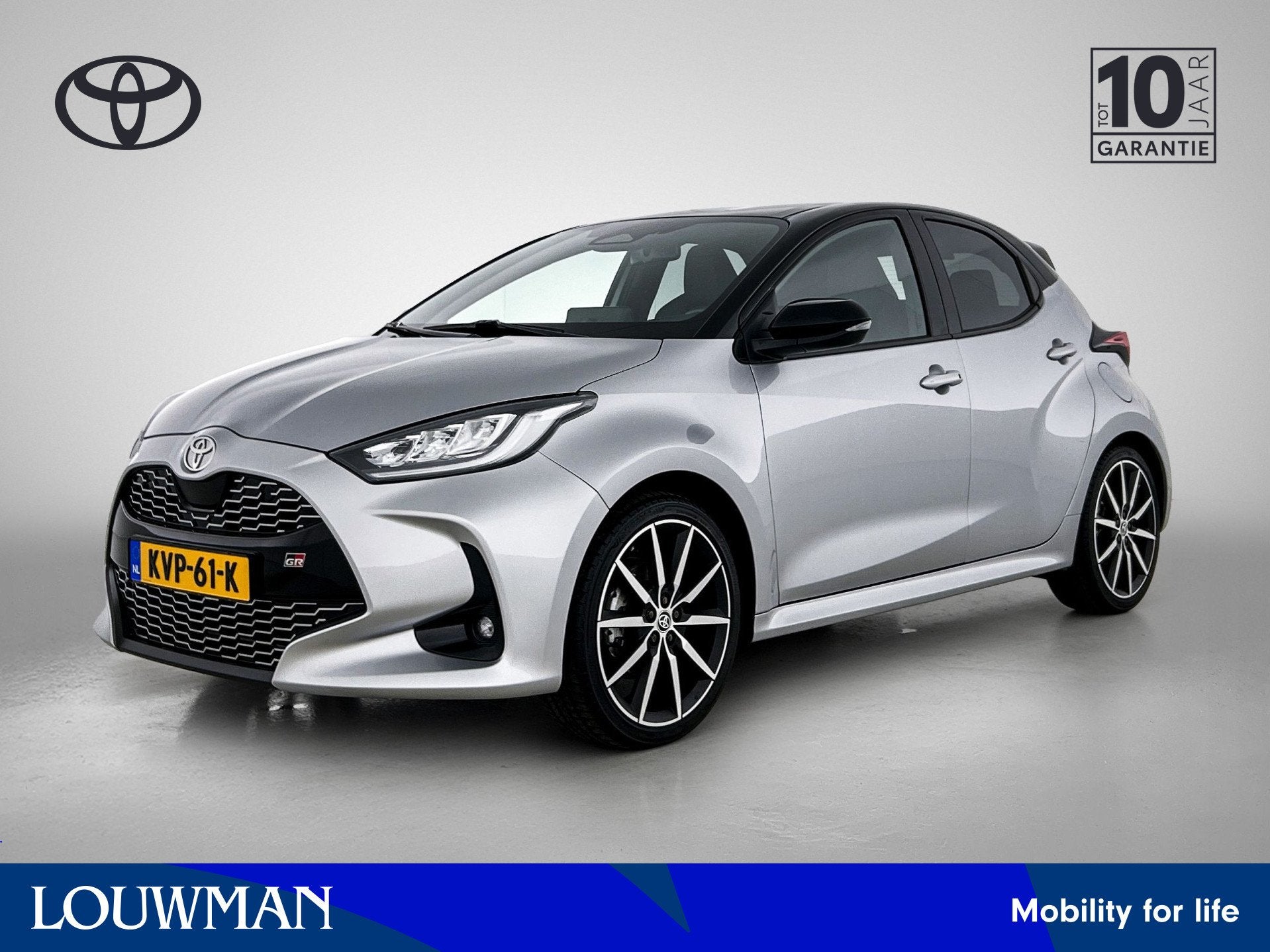 Toyota Yaris 1.5 Hybrid 130 GR Sport (bj 2025, automaat)