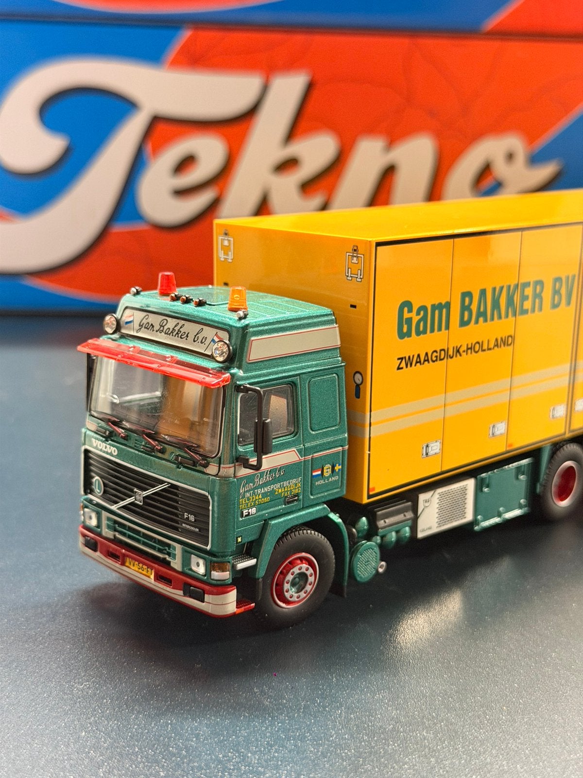 Tekno Volvo F16 Gam Bakker koelwagen 1:50, Ophalen of Verzenden, Zo goed als nieuw, Bus of Vrachtwagen, Tekno