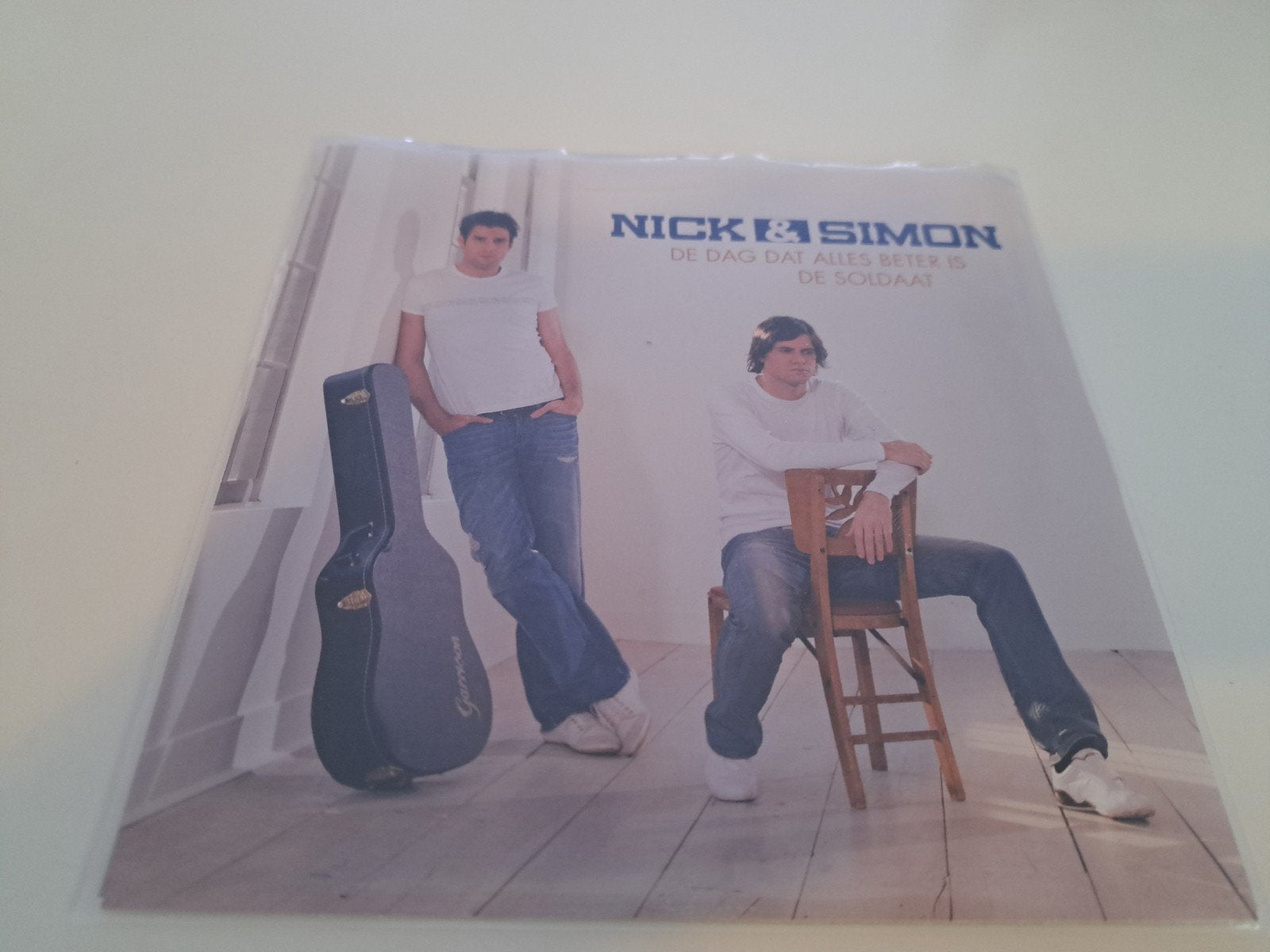 7" Nick & Simon : De soldaat / De dag dat alles beter is, Ophalen of Verzenden, Gebruikt, Overige formaten, Levenslied of Smartlap