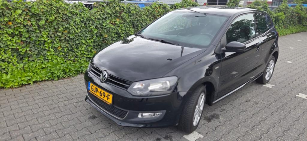 Volkswagen Polo 1.2 (2014) – Slechts 128.000 km – Handgescha, Auto's, Volkswagen, Voorwielaandrijving, 1198 cc, Zwart, Handgeschakeld